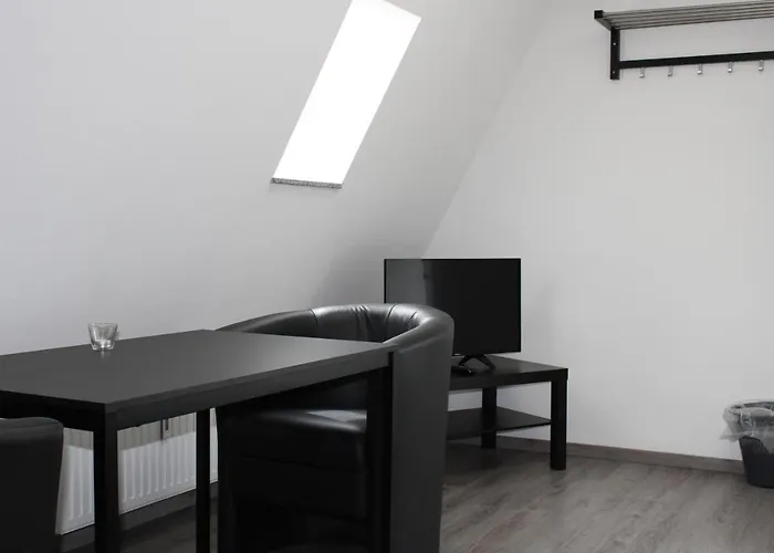 Отель Cvjm Am Dom 2*